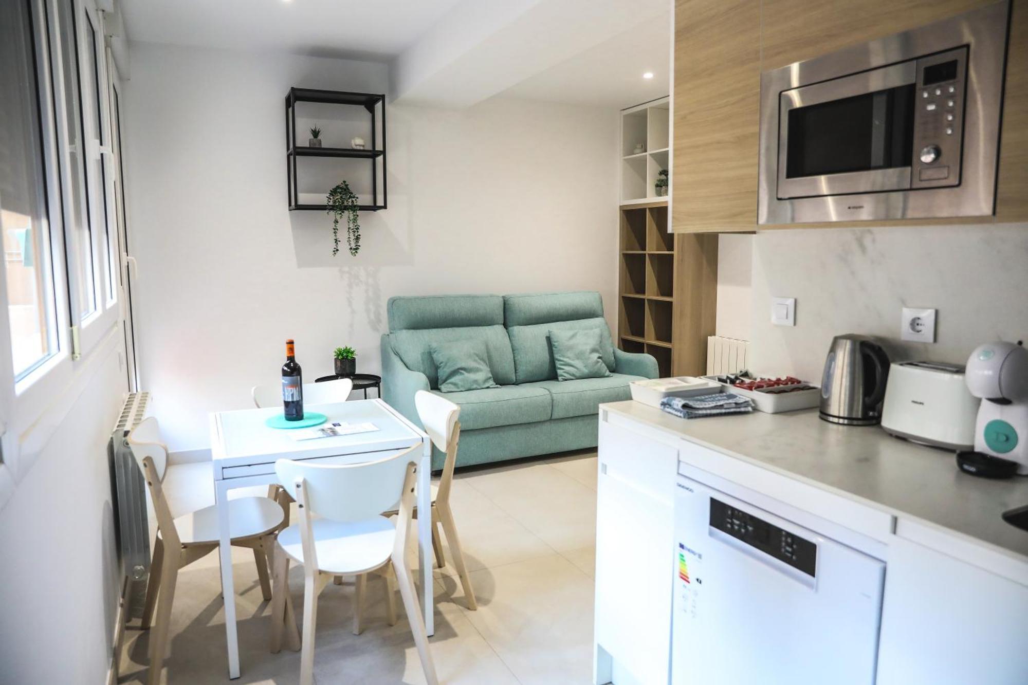 Apartamentos Sudestada 로그로노 외부 사진