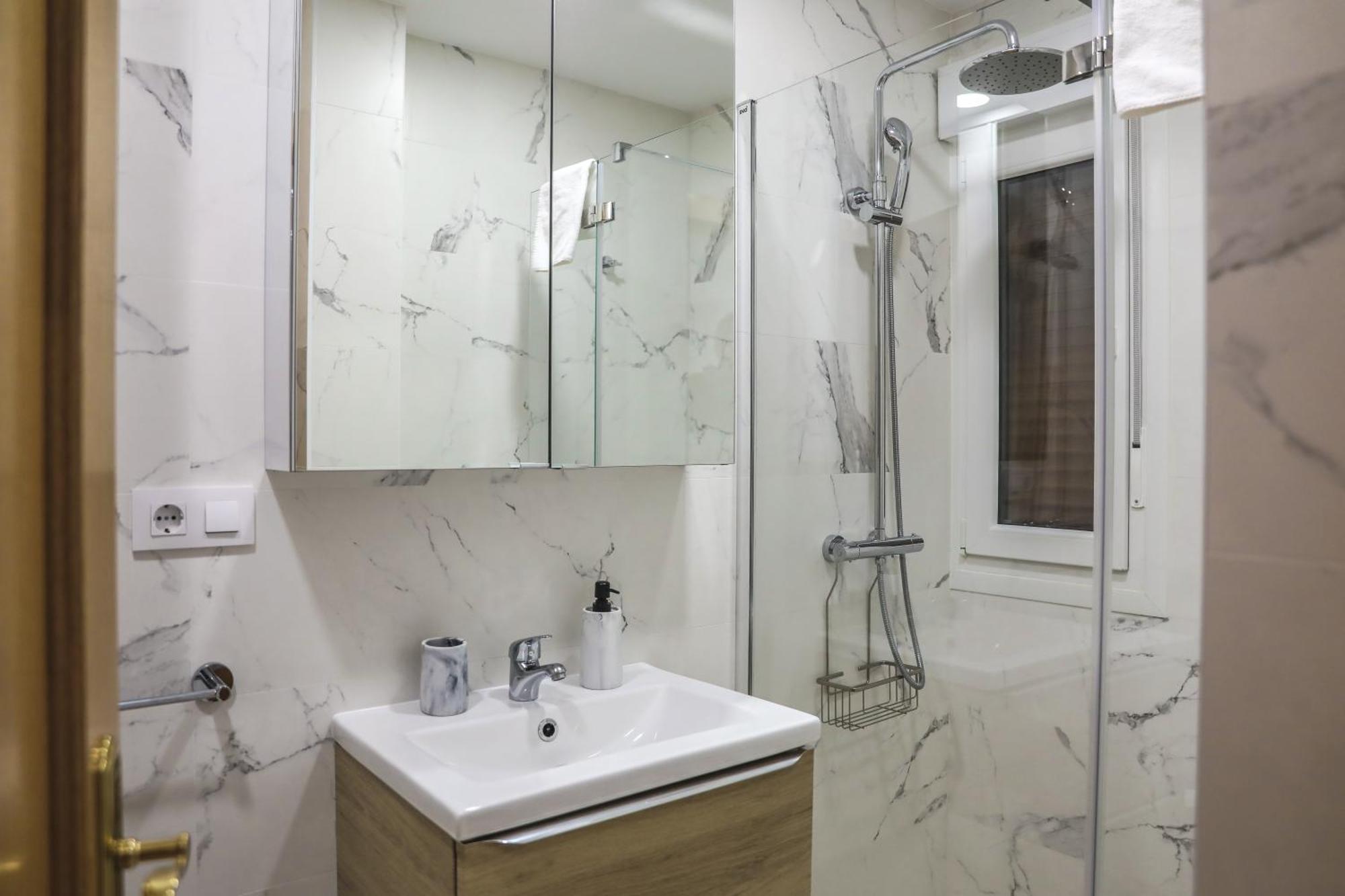 Apartamentos Sudestada 로그로노 외부 사진