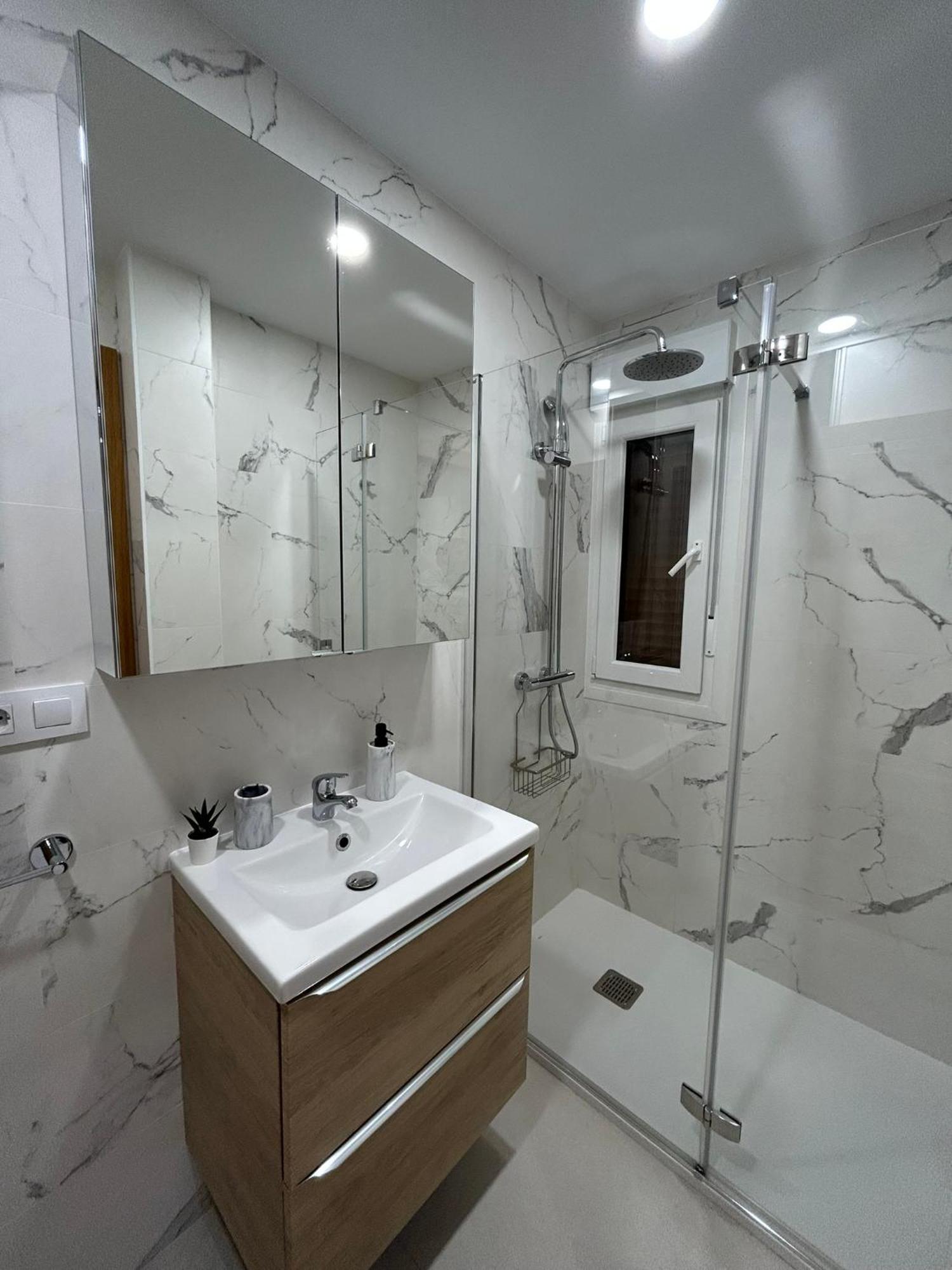 Apartamentos Sudestada 로그로노 외부 사진